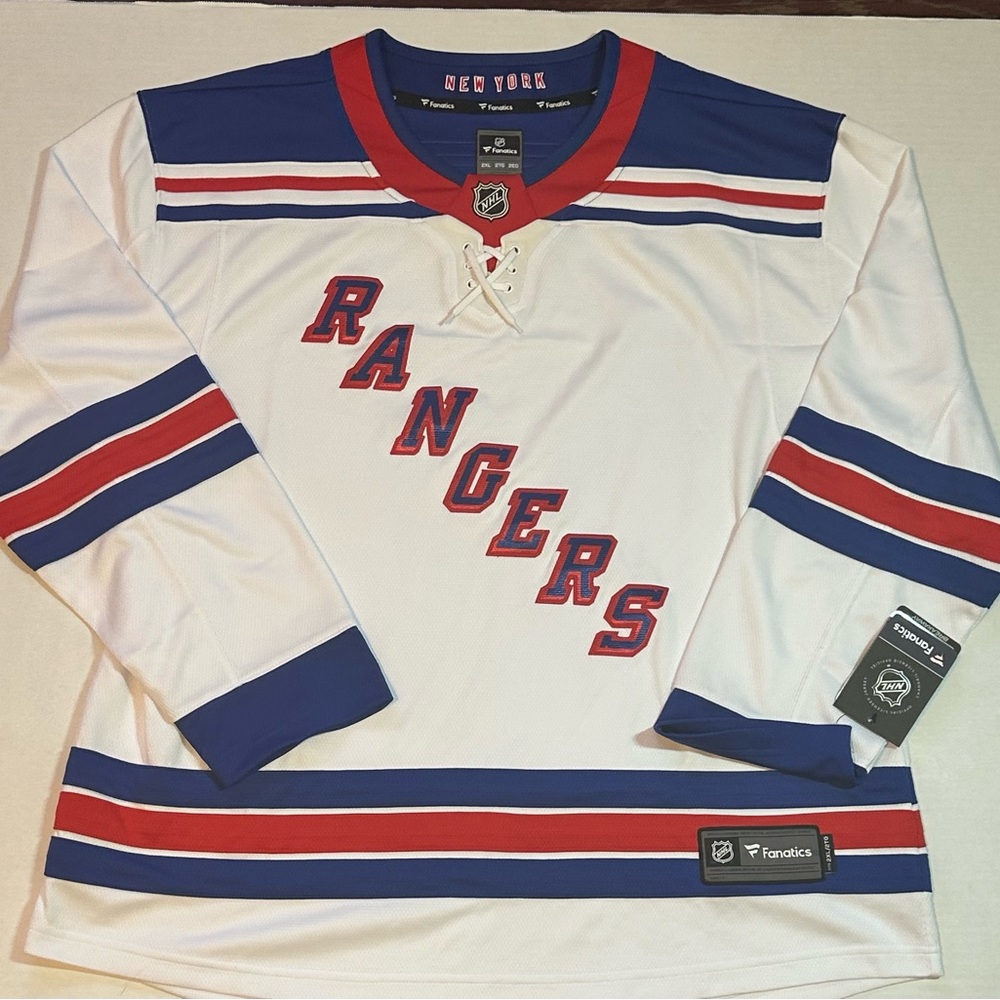 Men’s 2XL New York Rangers Hockey Jersey Authentic New with tags.